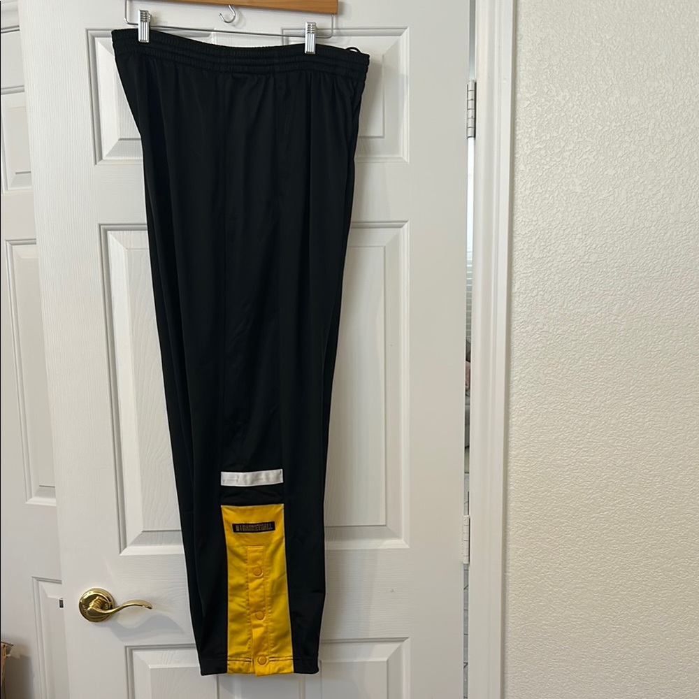 Nike Basketball Black and Yellow Track Pants size Large